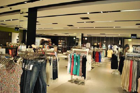 罗平商场里的店面怎么装修？